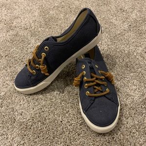 Sperry top-sider boat shoes